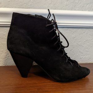 Vince Camuto Peep Toe Suede Ankle Boots Size 7.5
